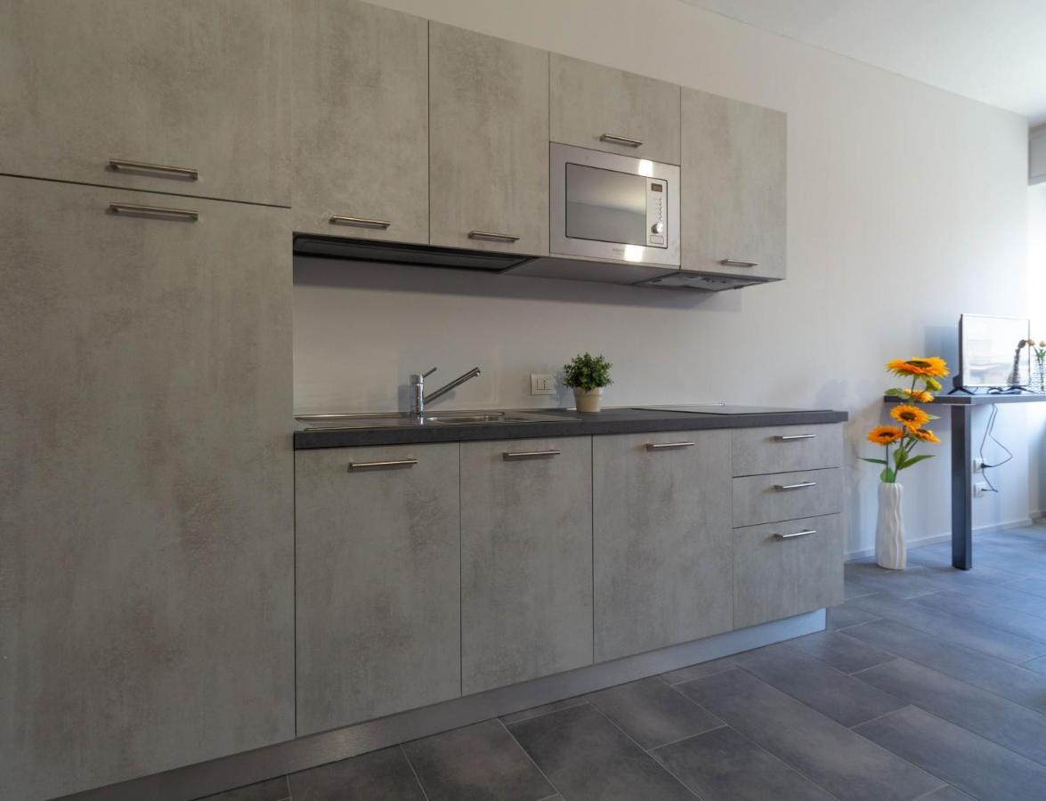 Appartamento Girasole - Affitti Brevi Italia レッコ エクステリア 写真